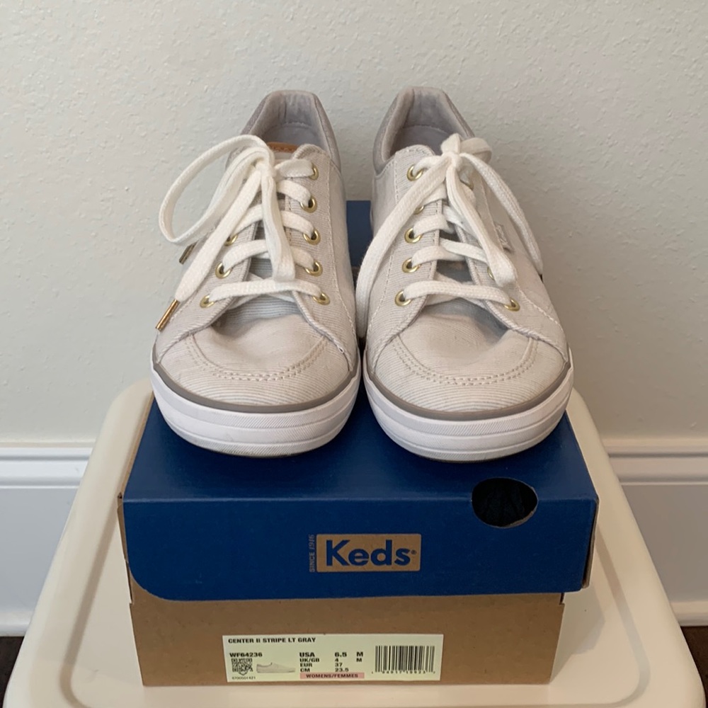 Keds Center II Sneakers in Stripe Light Gray Size 6.5